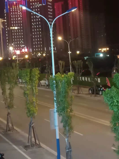 LED street lamp in Yangzhou Street